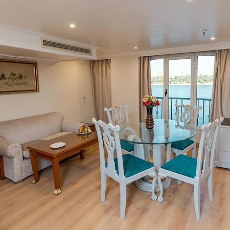 Nile Quest Cruise - 4 Or 7 Nights From Luxor Each Saturday And 3 Or 7 Nights From Aswan Each Wednesday Hotel Buitenkant foto