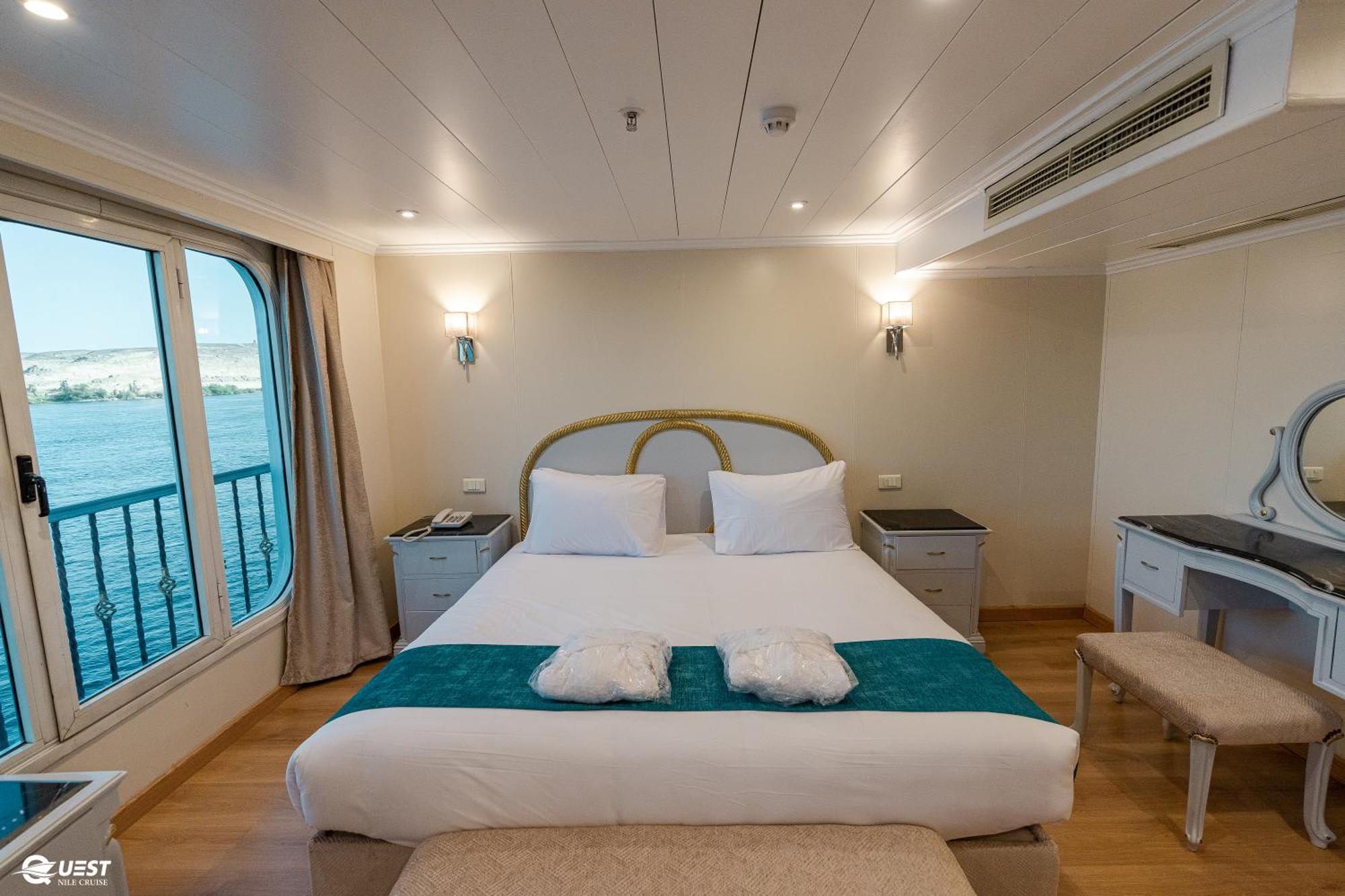 Nile Quest Cruise - 4 Or 7 Nights From Luxor Each Saturday And 3 Or 7 Nights From Aswan Each Wednesday Hotel Buitenkant foto