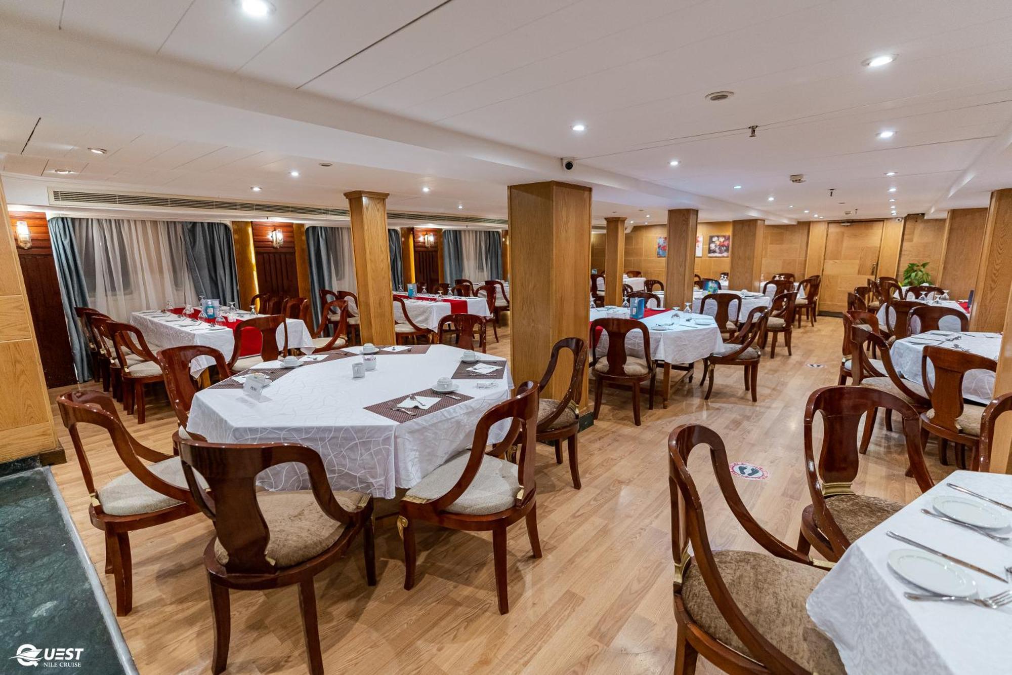 Nile Quest Cruise - 4 Or 7 Nights From Luxor Each Saturday And 3 Or 7 Nights From Aswan Each Wednesday Hotel Buitenkant foto